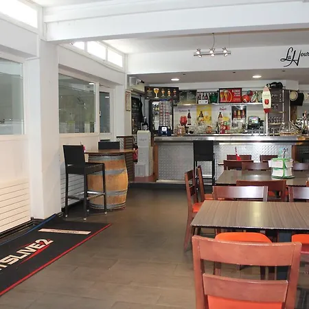 Ξενοδοχείο La Hourquie Cafe Morlaas