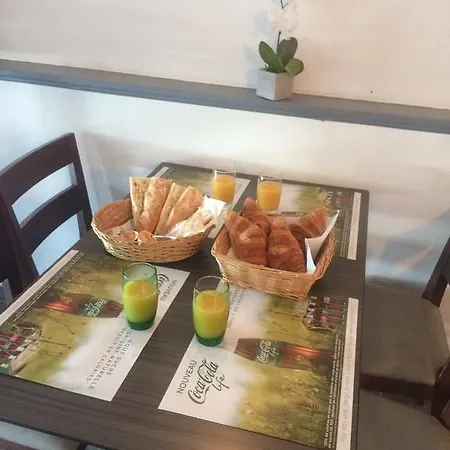 La Hourquie Cafe 2* Morlaas