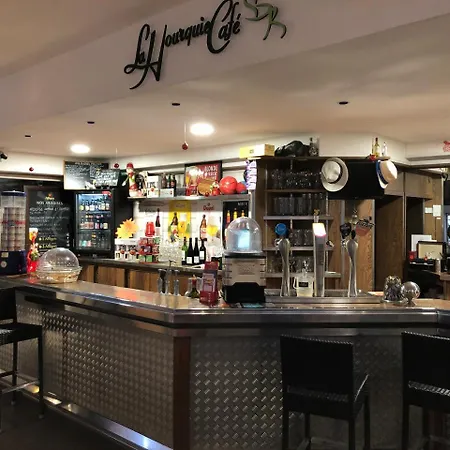 La Hourquie Cafe 2* Morlaas