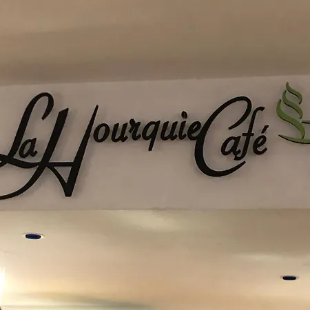 La Hourquie Café 2* Morlaas