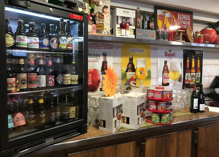 La Hourquie Cafe Hotel