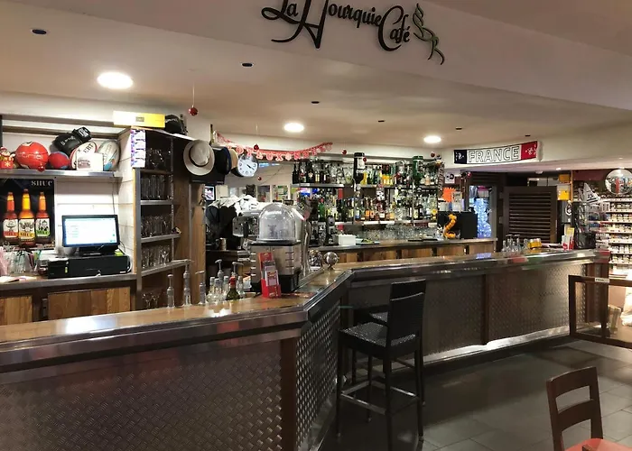 Hotel La Hourquie Cafe Morlaas